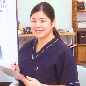 小林 優子
